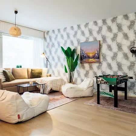 Lapland-themed 3 Bedrooms With Game Corner & Free Parking Apartment